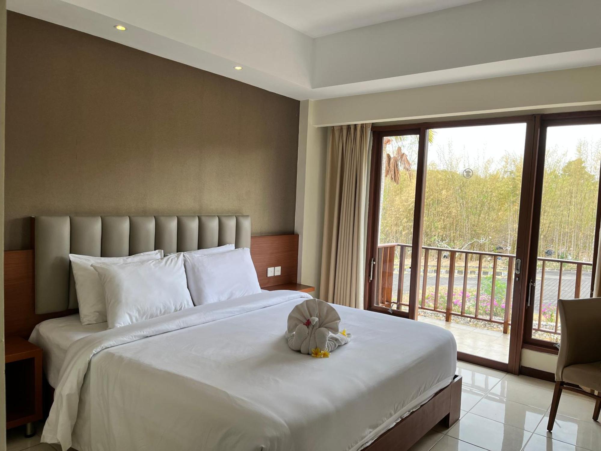 New Kuta Hotel By Lorin อูลูวาตู ภายนอก รูปภาพ